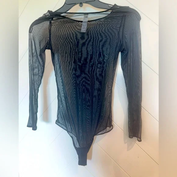 Spanx Sheer Mesh thong long sleeve Bodysuit medium in very black - Picture 9 of 9